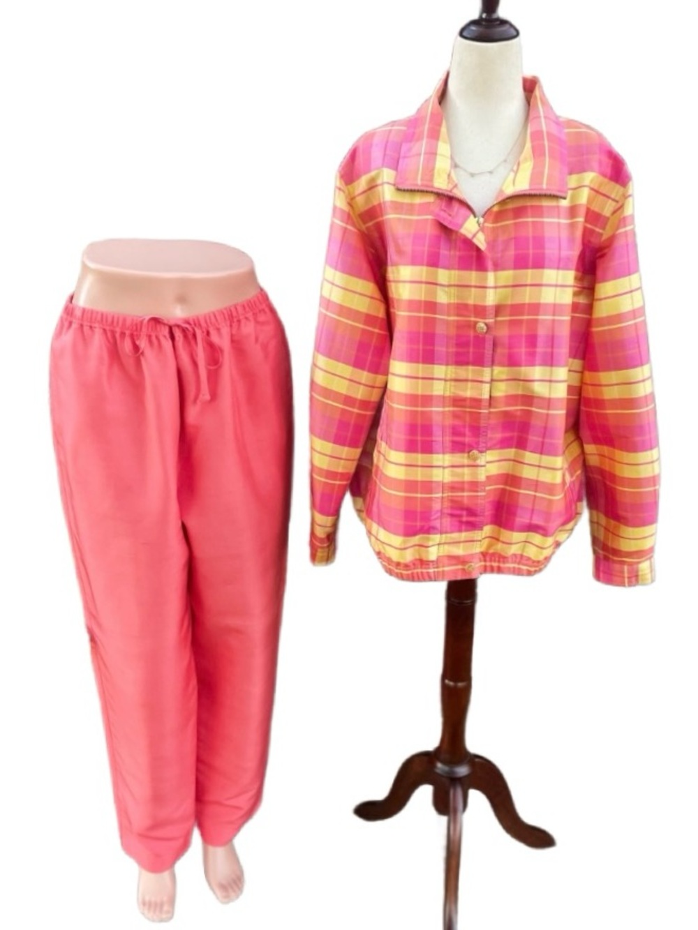 Mureli • Vintage • Medium • Silk • Pink/ Orange • Striped • Jacket & Sweatpants